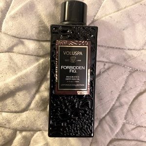 Voluspa Forbidden Fig diffuser oil